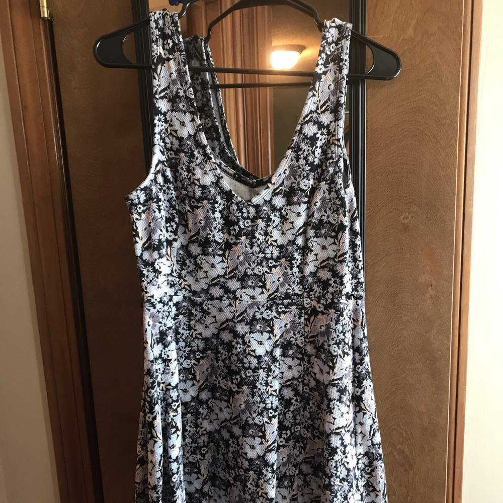Lauren Conrad dress - Picture 1 of 1
